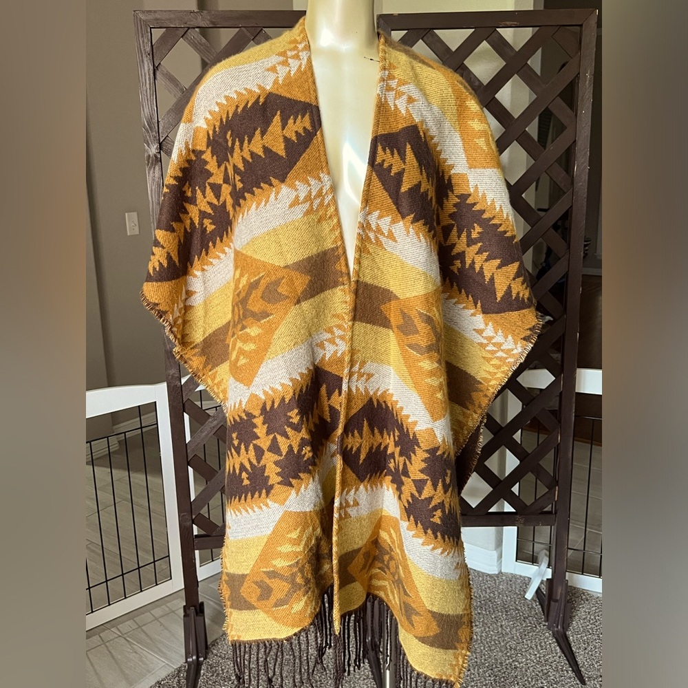 Idyllwind Aztec Poncho